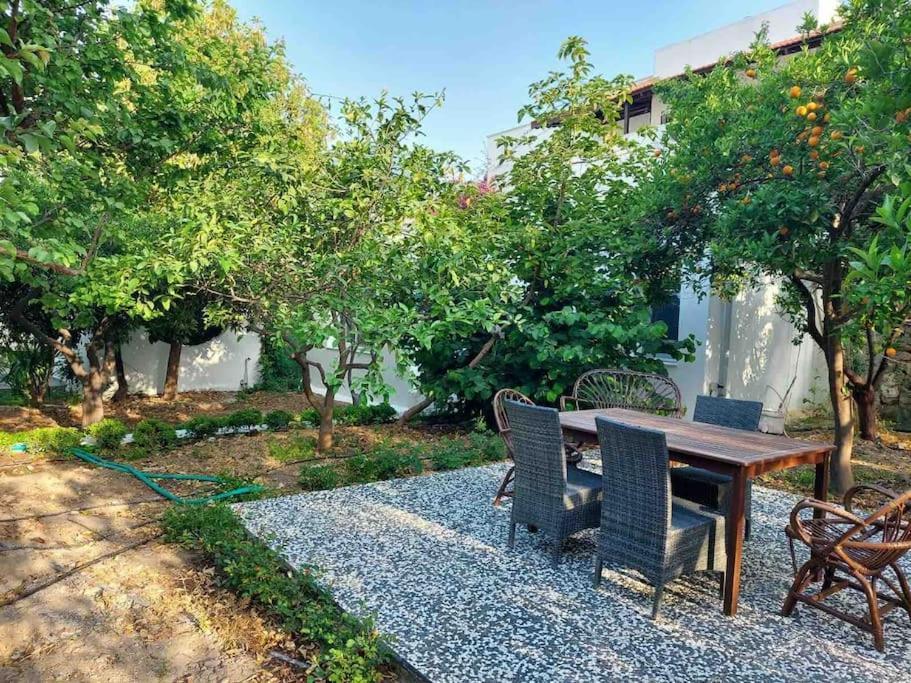Mel'S Garden House In The Heart Of The City Bodrum ภายนอก รูปภาพ